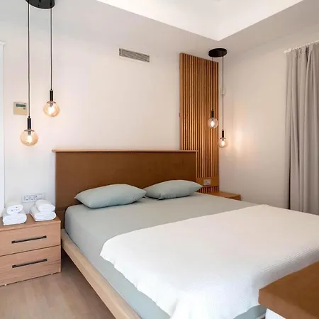 Portville Holiday Villas - Stella فيلة